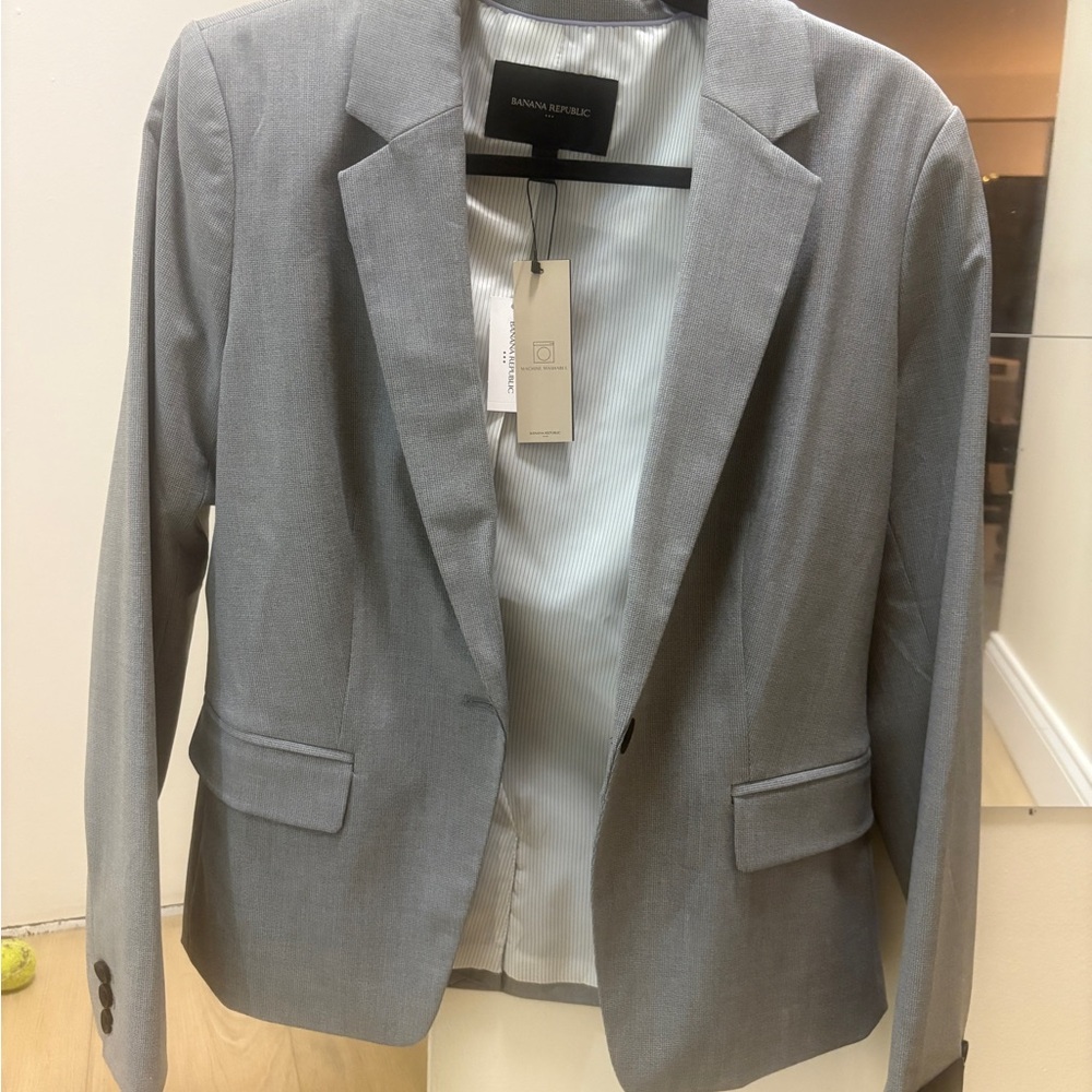 Banana Republic Heather Grey Blazer (matching pants available for bundle)